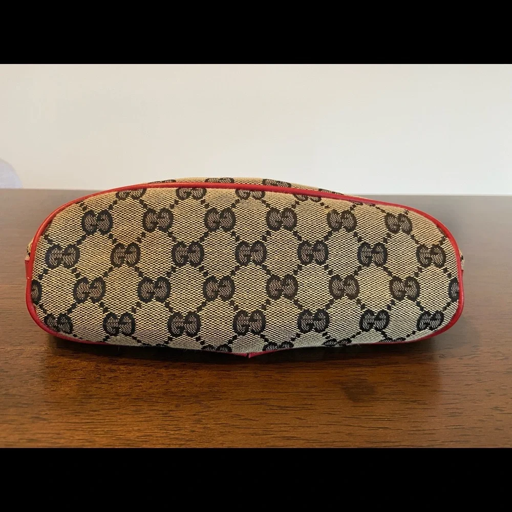 Gucci • Pouch • Purse - Picture 3 of 11